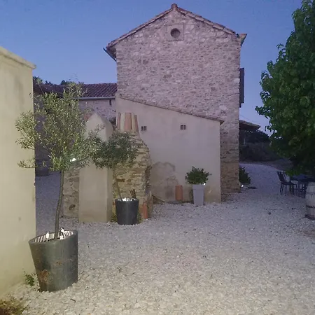 Veritable Mas Provencal Avec 3 En Pleine Nature *
