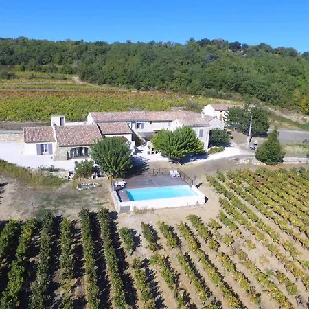 Veritable Mas Provencal Avec 3 En Pleine Nature Cavillargues