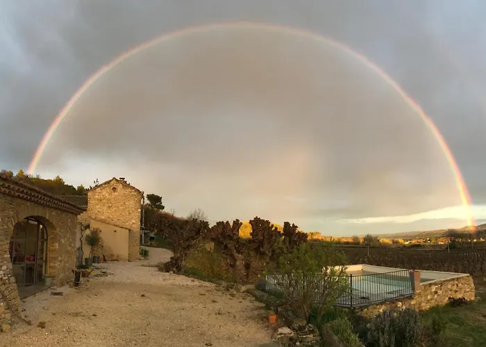 Veritable Mas Provencal Avec 3 En Pleine Nature Апартаменты *