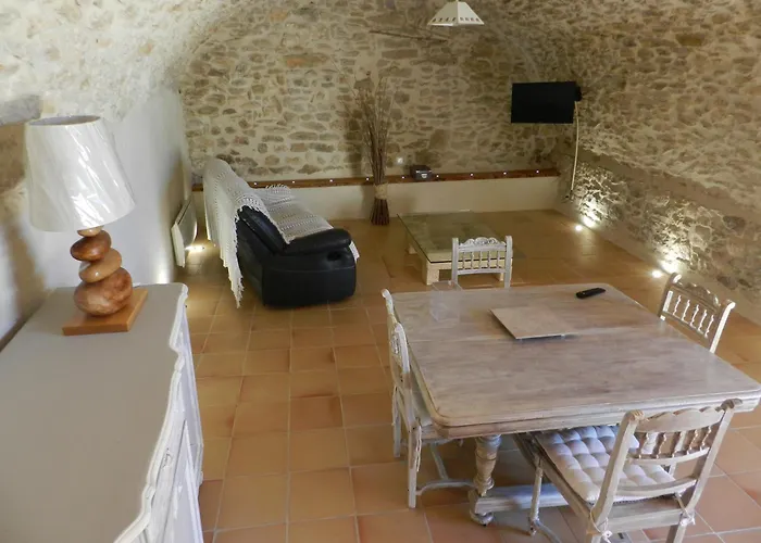 Veritable Mas Provencal Avec 3 En Pleine Nature Апартаменты